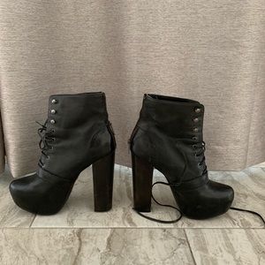 Steve Madden Black Laced Combat Boots